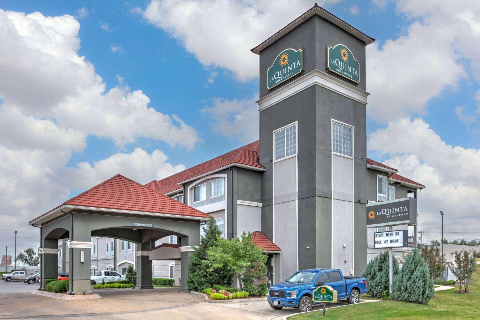 La Quinta By Wyndham Tulsa Airport / Expo Square Hotel Exterior photo